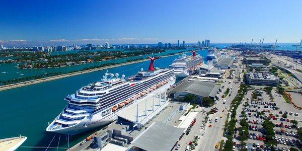 Traslado entre Portos e Aeroportos de São Paulo
